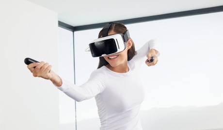 ޥۤɽǥХȤPCVRإåɥåȡZEISS VR ONE Connectȯɽ