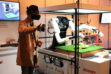 GTC JapanϹ٥ǡǥǥ󥳥ܥ졼󤬤ǤNVIDIA HolodeckȤϤɤʤΤ