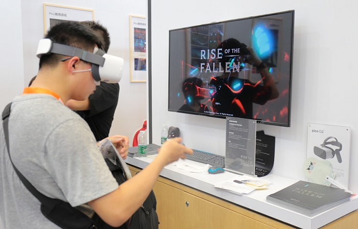 CJ2018Ϸ̡٤ʥɥVRإåɥåȡPico G2פμϤϡ