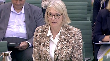 Margot JamesǥäLoot Boxʸ